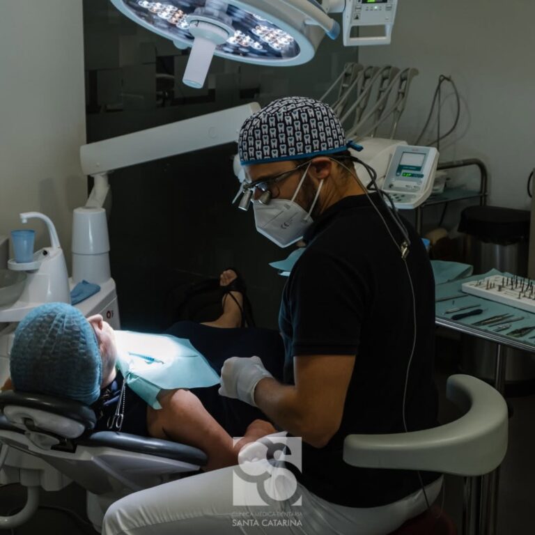 Meilleurs implants dentaires STRAUMANN à 550€ au Portugal