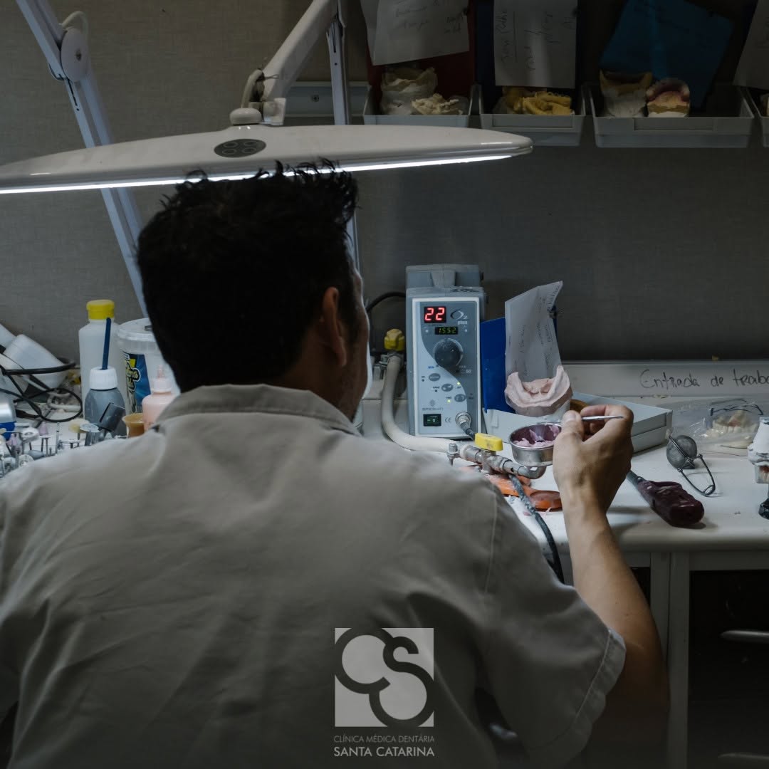 Every implant crown in Porto is designed from a 3D scan for precise contact and bite